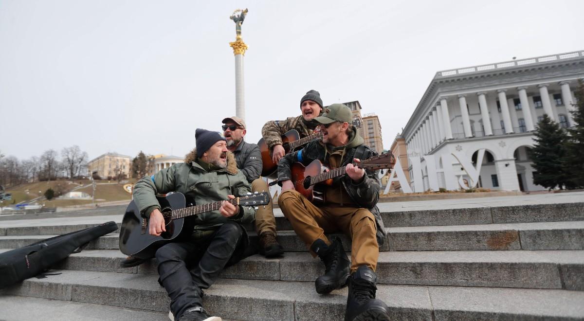 Jak wygląda sytuacja w Kijowie? Tomasz Jędruchów mówi o "namiastce normalności"