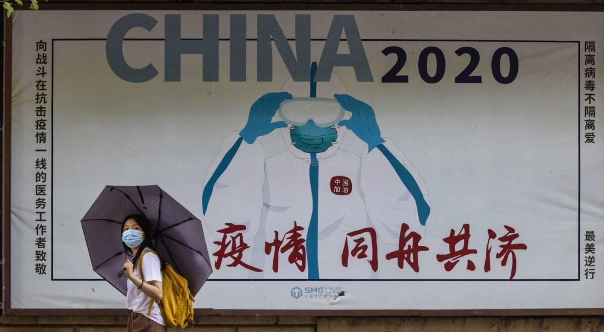 Chiny: nowe zakażenia COVID-19 tylko u osób z zagranicy