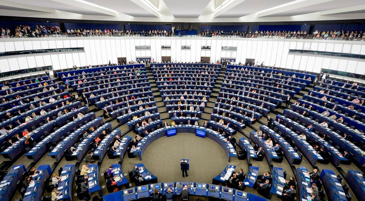 Ważna komisja PE za kompromisem w sprawie zniesienia wiz dla Ukrainy i Gruzji