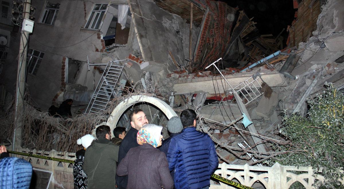 Silne trzęsienie ziemi w Turcji. Są ofiary śmiertelne, kilkanaście rannych