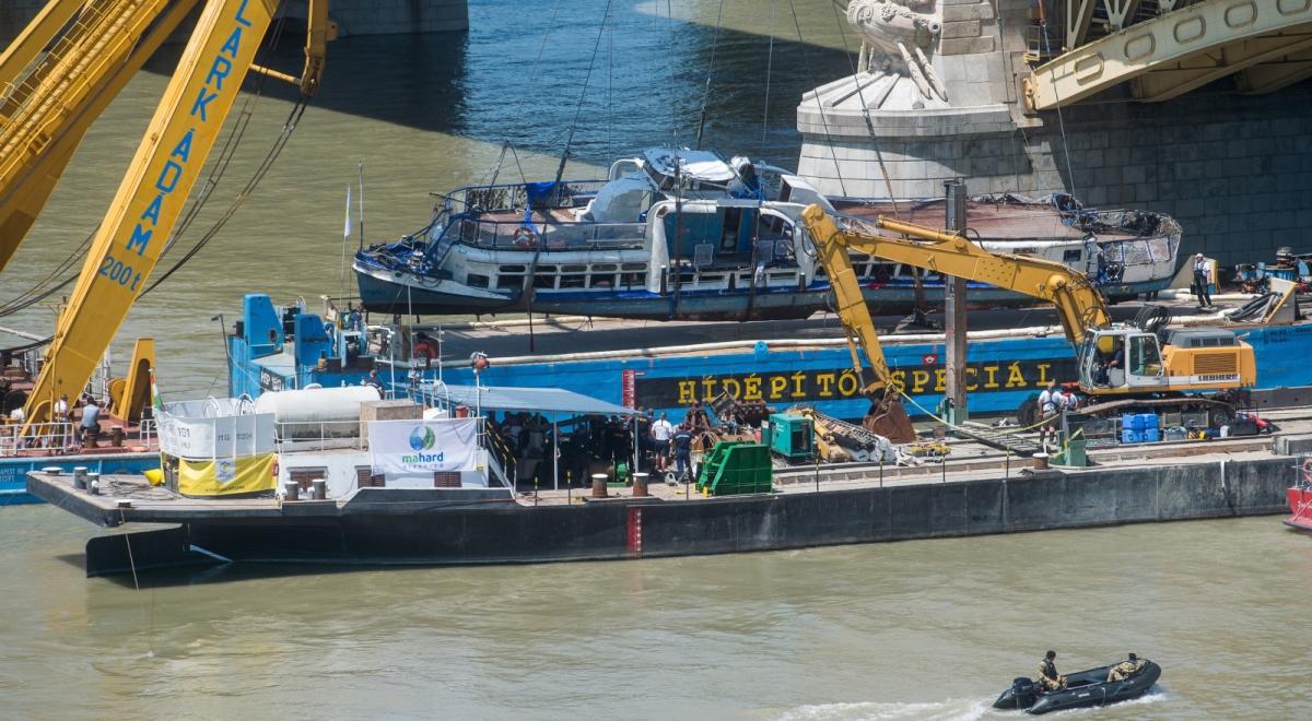Węgry: podniesiono wrak statku, który zatonął w Budapeszcie