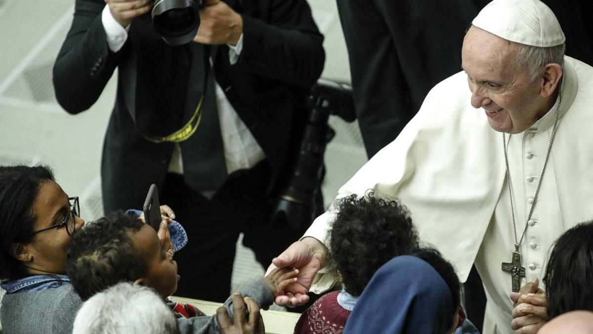Papież Franciszek: w sprawie migrantów trzeba działać odpowiedzialnie