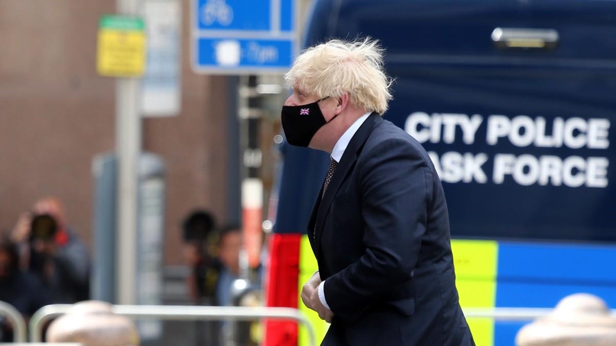 Anglia: Boris Johnson ogłasza zniesienie kolejnych restrykcji