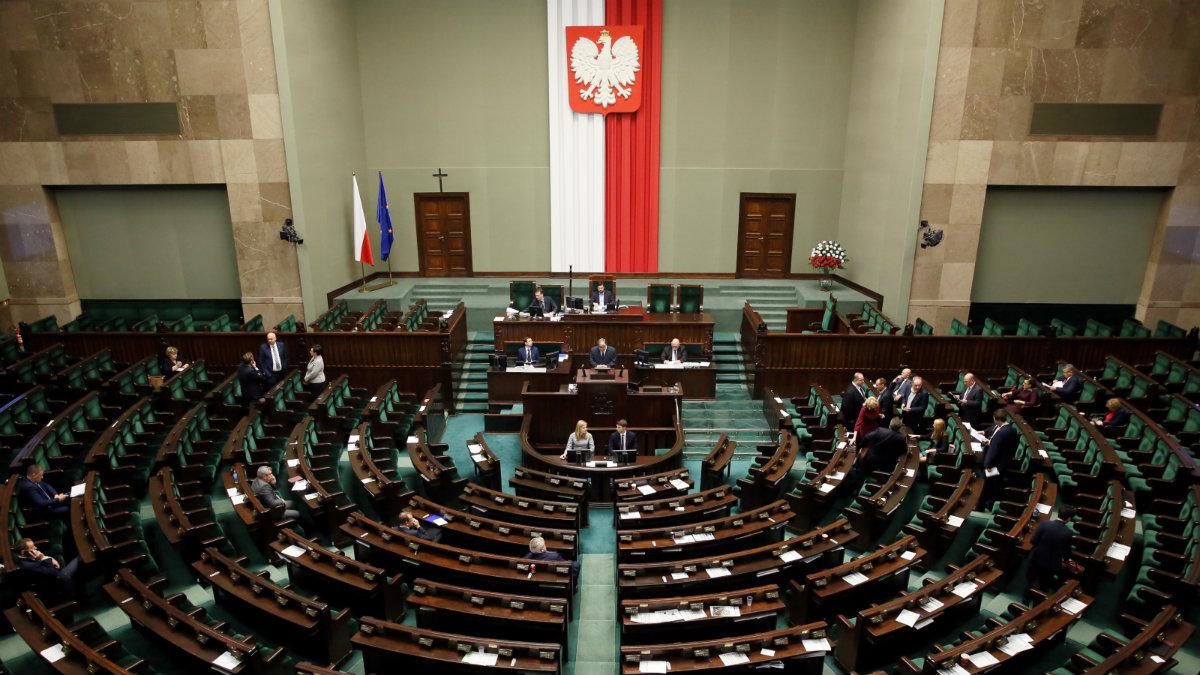W Sejmie wróci dyskusja o służbie cywilnej i Trybunale Konstytucyjnym