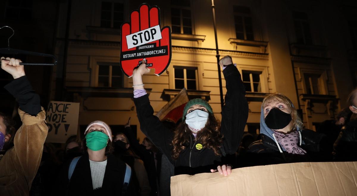 Protest przeciwko orzeczeniu TK. Proaborcjoniści przeszli przed siedzibę Ordo Iuris