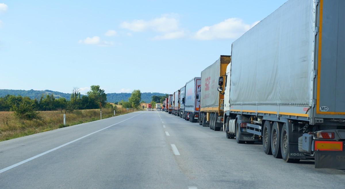 Ogromne kolejki po białoruskiej stronie granicy. 2700 ciężarówek czeka na wjazd do państw UE