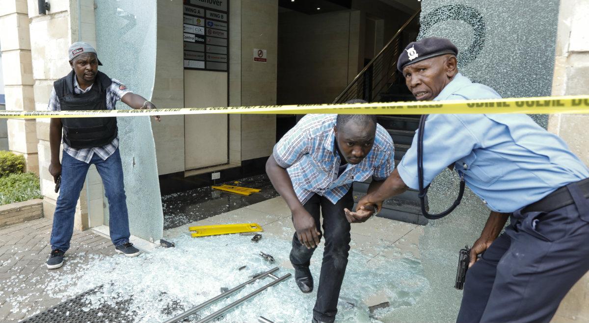 Kenia: 15 osób zginęło w zamachu na hotel. Somalijscy bojówkarze wzięli odpowiedzialność za atak