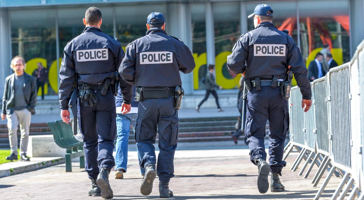 Francuski mer pod ochroną policji. Grożono mu obcięciem głowy