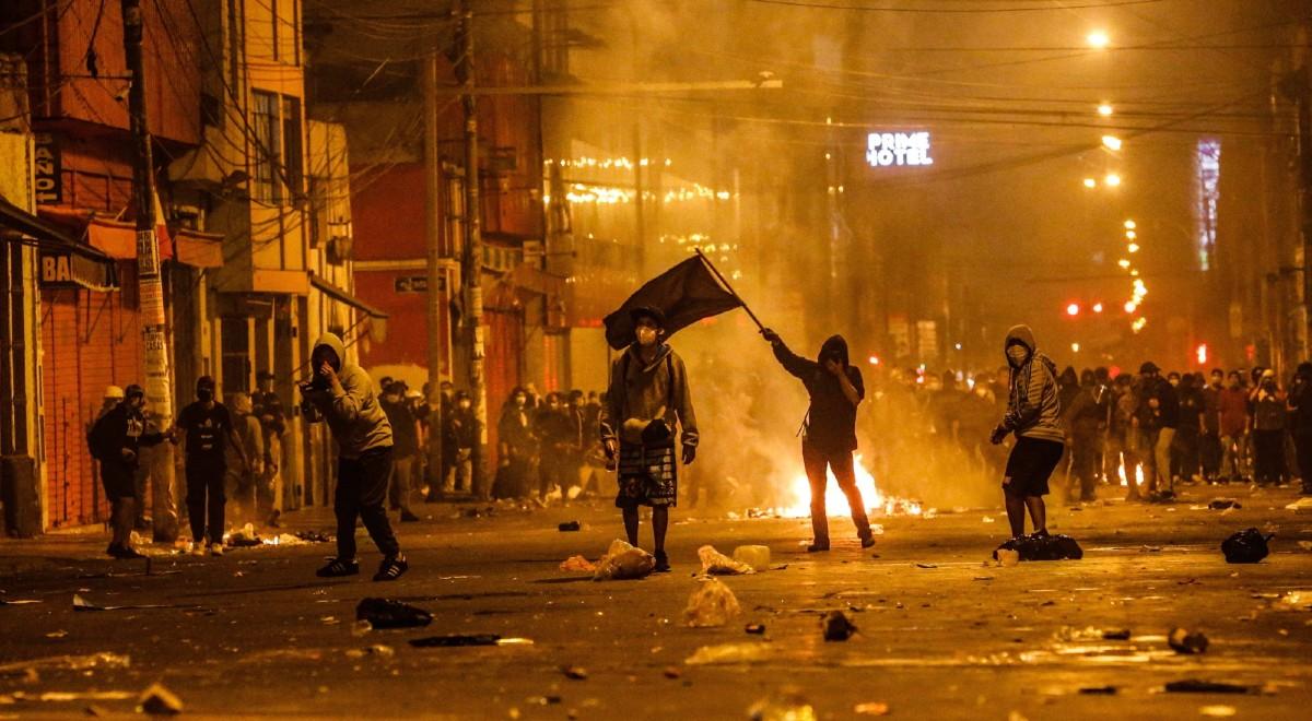 Stolica Peru w ogniu ulicznych walk. W antyprezydenckich protestach zginęły trzy osoby