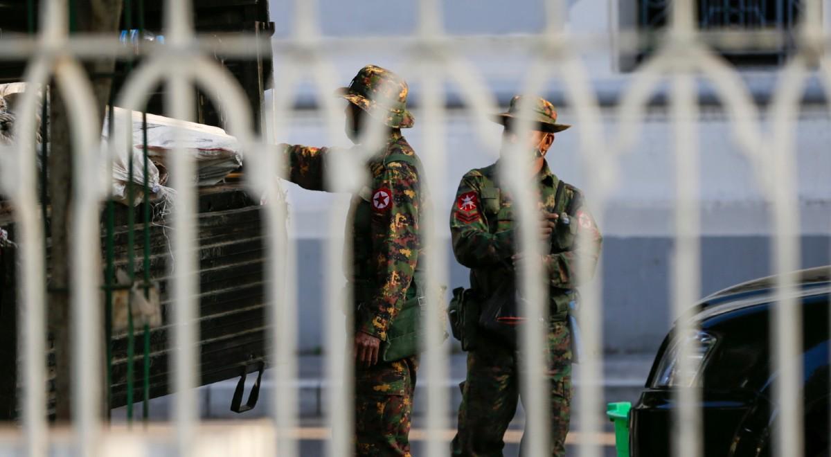 Birma: wojsko przejęło władzę nad krajem. "Odpowiedź na oszustwa wyborcze"