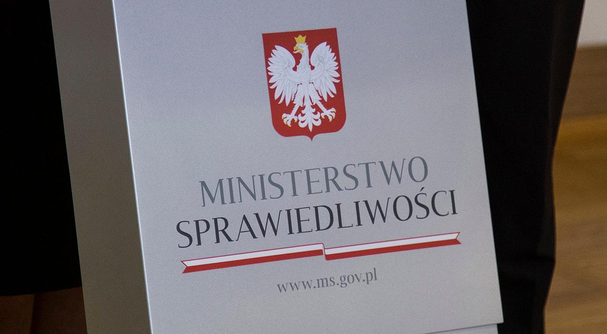 Resort sprawiedliwości: obcokrajowcy, zagrożeni odebraniem im dzieci, coraz częściej szukają pomocy w Polsce