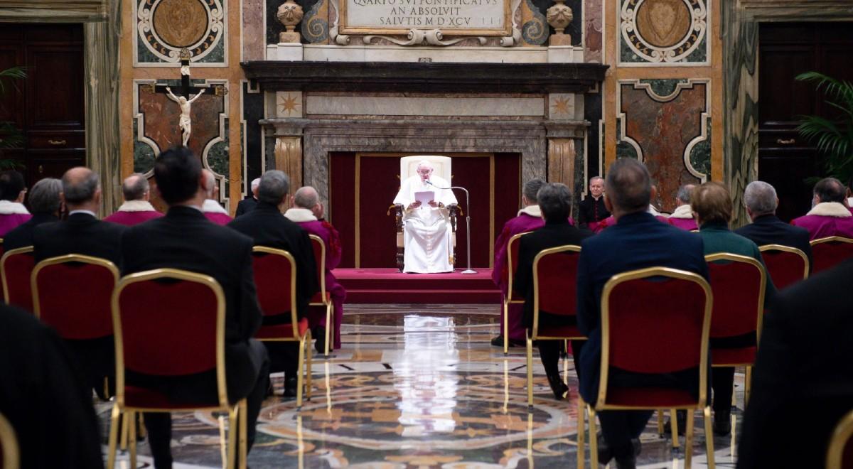 Papież: ci, którzy krytykują Sobór Watykański II są poza Kościołem