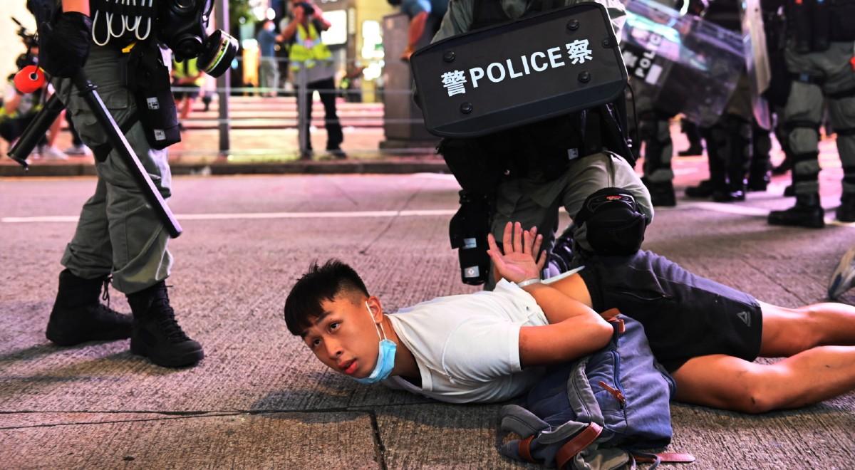 Nowe kontrowersyjne prawo w Hongkongu. Są już zarzuty dla pierwszych osób