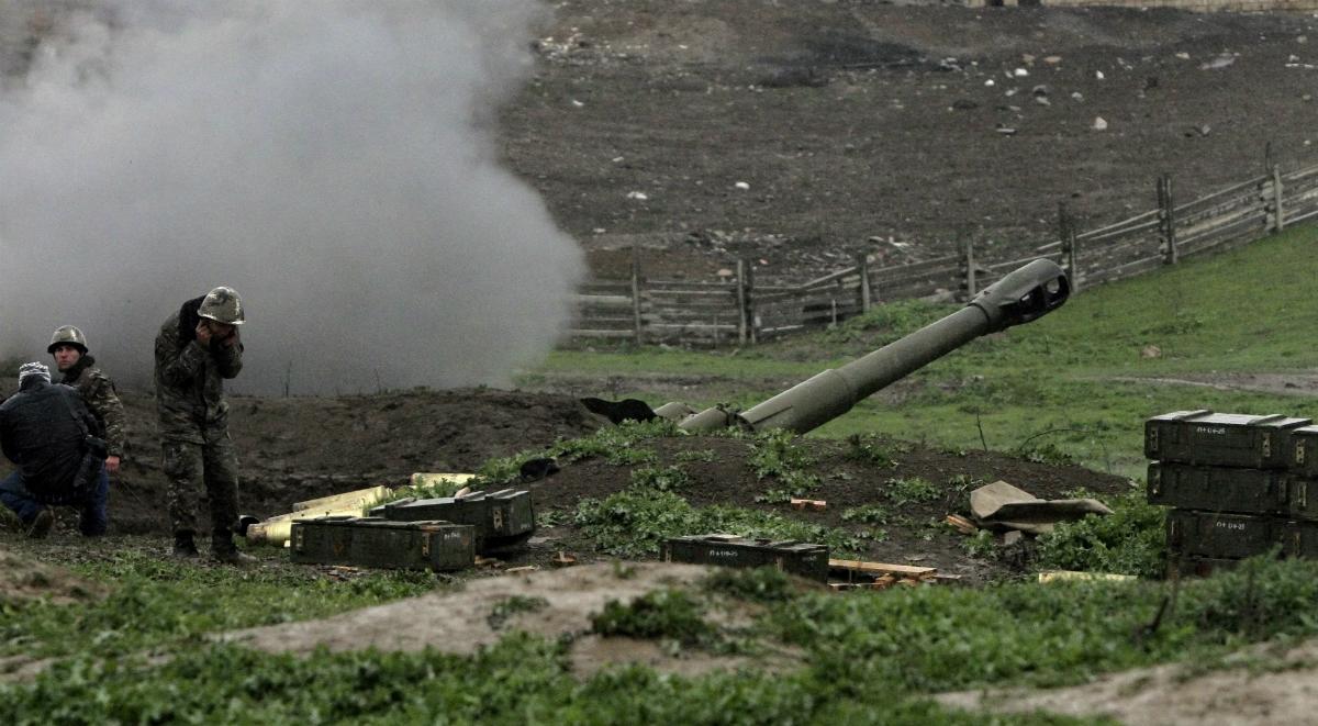 "To eskalacja tlącego się od dawna konfliktu". Publicysta o działaniach wojennych w Górnym Karabachu