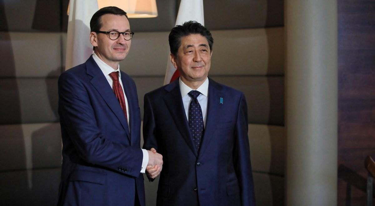 Spotkanie premierów Polski i Japonii w Bratysławie. Tematem rozmowy współpraca gospodarcza