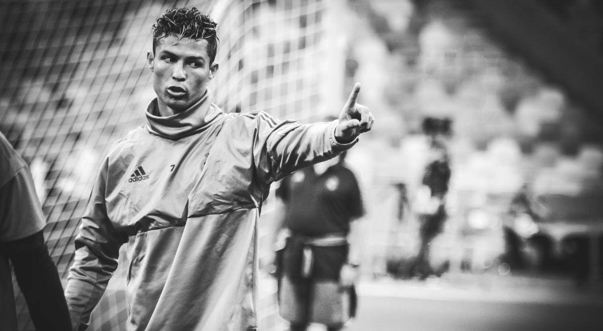 Cristiano Ronaldo bawił się na imprezie. Kibice krytykują CR7 