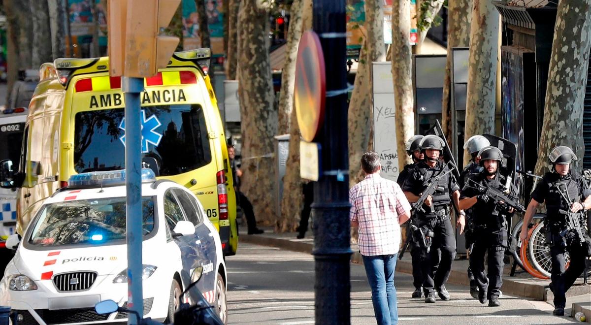 Państwo Islamskie przyznało się do zamachu w Barcelonie. Rośnie liczba ofiar