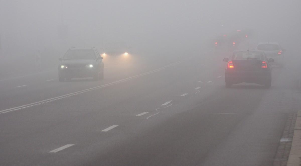  IMGW ostrzega: gęsta mgła w północno-wschodniej części kraju w ciągu nocy