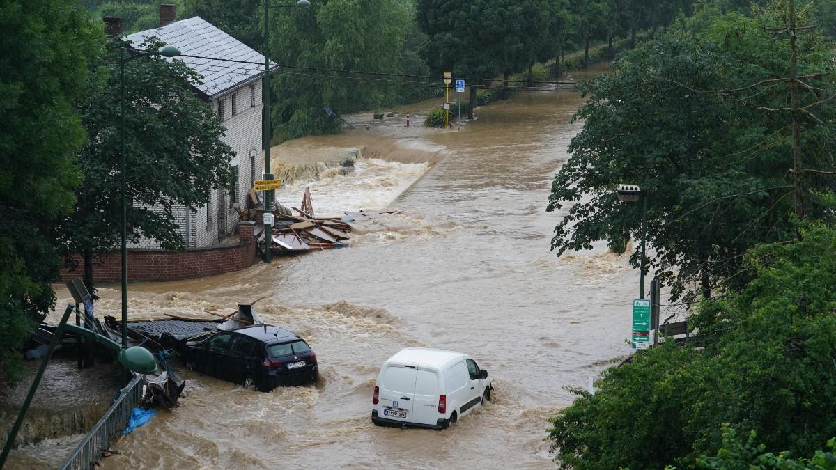 Coraz więcej ofiar powodzi w Belgii, zapowiadane kolejne opady