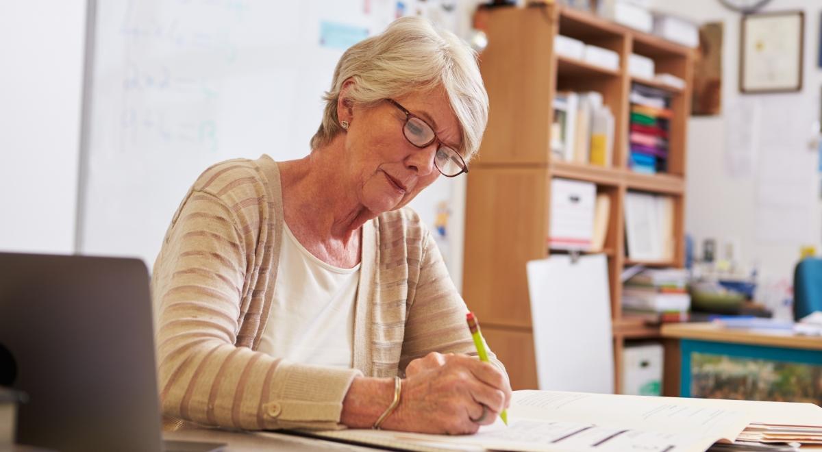 Obniżenie wieku emerytalnego: do ZUS wpłynęło już ponad 400 tys. wniosków