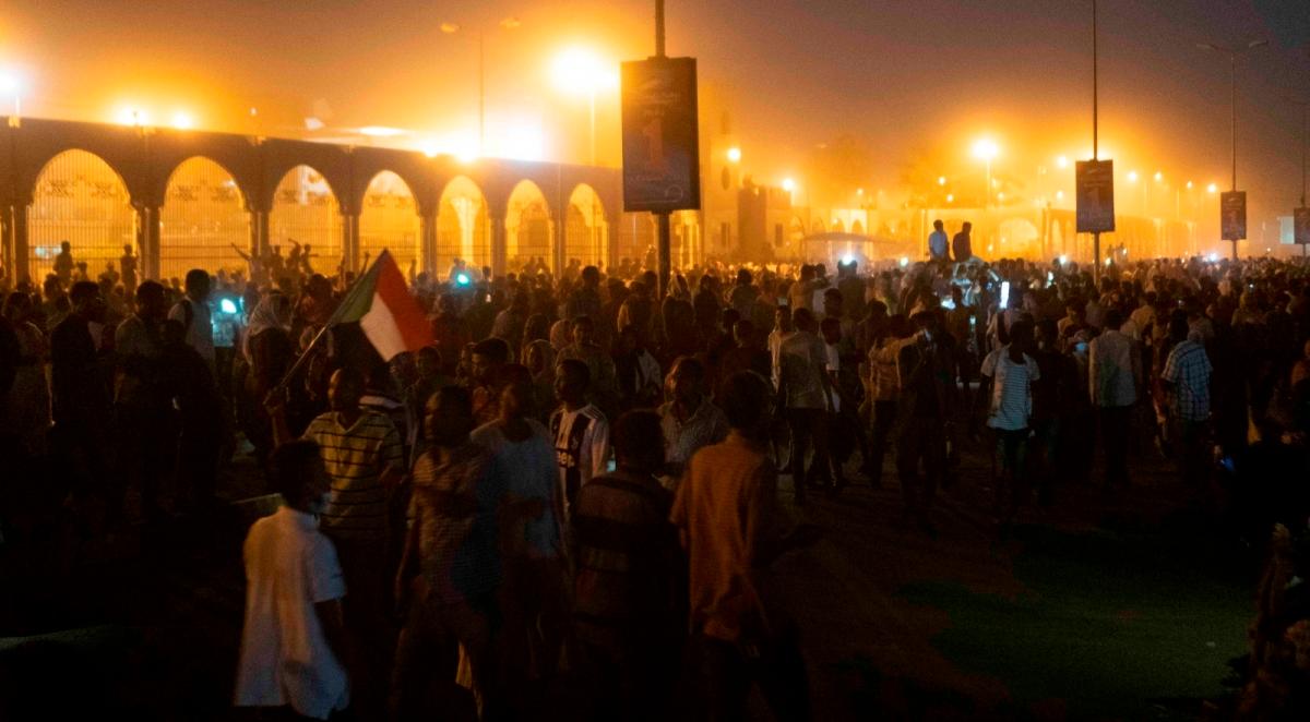 Sudan: prezydent Umar al-Baszir ustąpił po 30 latach rządów. Protesty trwały od miesięcy