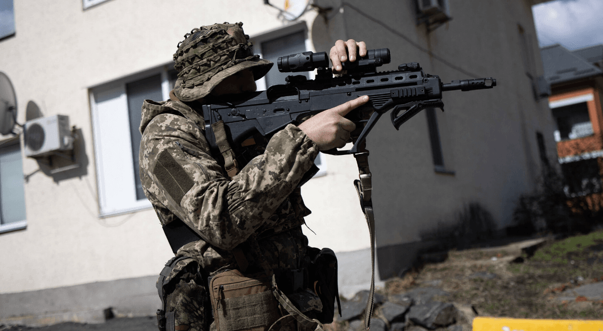 Ukraińska linia obrony przerwana. Amerykański instytut potwierdza skuteczne natarcie Rosjan w Mariupolu