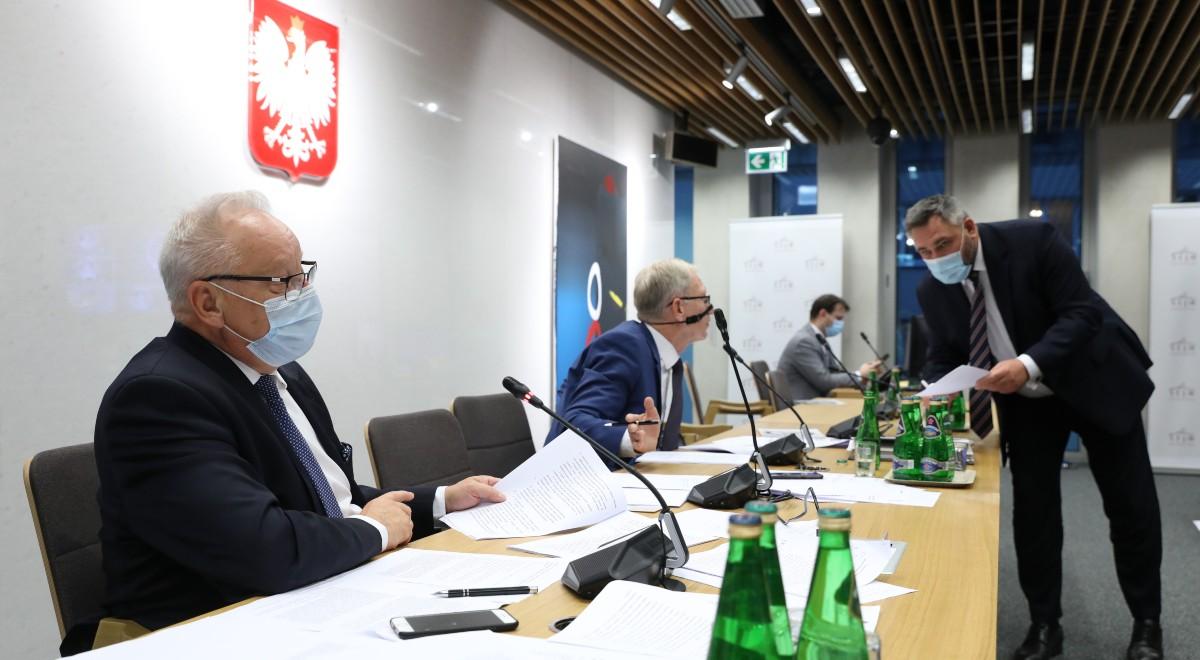 Sejm: komisja zdrowia zakończyła prace nad projektem PiS ws. walki z epidemią