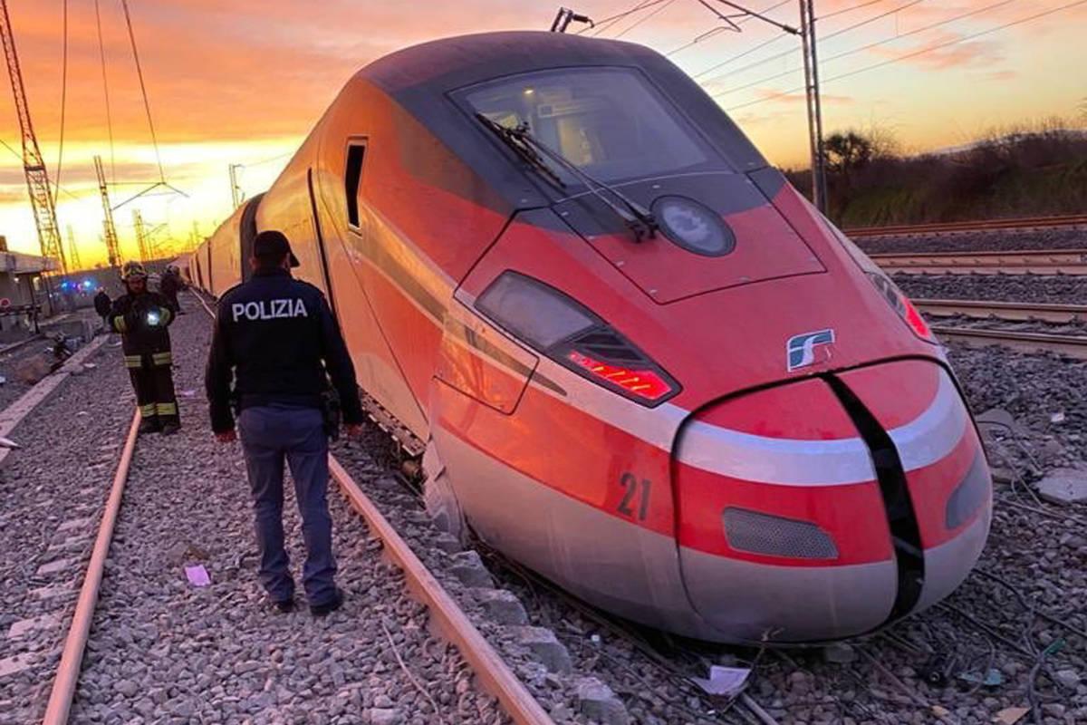 Katastrofa kolejowa we Włoszech. Lokomotywa wypadła z torów przy prędkości 250 km/h