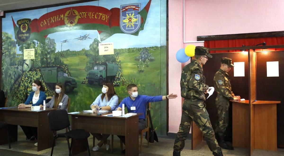 Wybory prezydenckie na Białorusi. Romaszewska: Łukaszenka ma potężną kontrkandydatkę