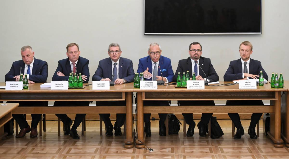 Projekt raportu komisji ds. VAT: Trybunał Stanu dla D. Tuska, E. Kopacz