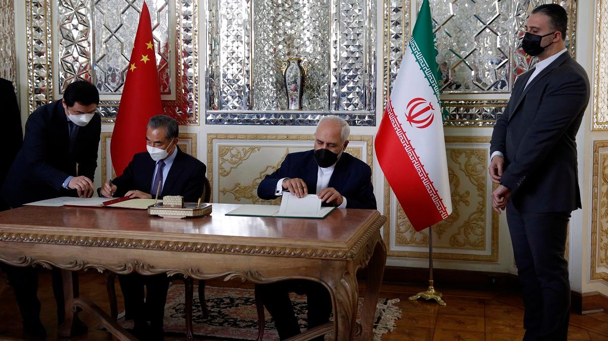 Chiny zacieśniają sojusz z Iranem. Jakóbowski: chcą pokazać, że istnieje antyamerykański blok