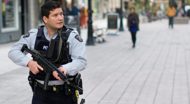 Strzały w Kanadzie: dwie osoby nie żyją, obława na terrorystów