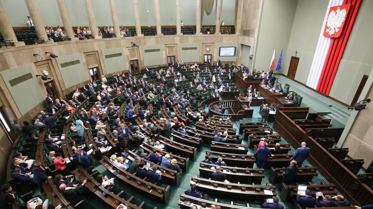 Sejm za dalszymi pracami nad wnioskiem o referendum w sprawie reformy edukacji