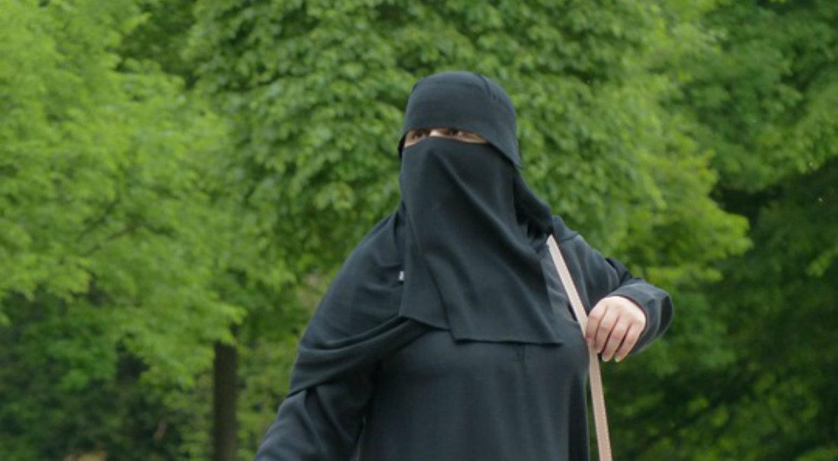 Dania: kobieta ukarana za zakrywanie twarzy. Pierwsza taka sprawa