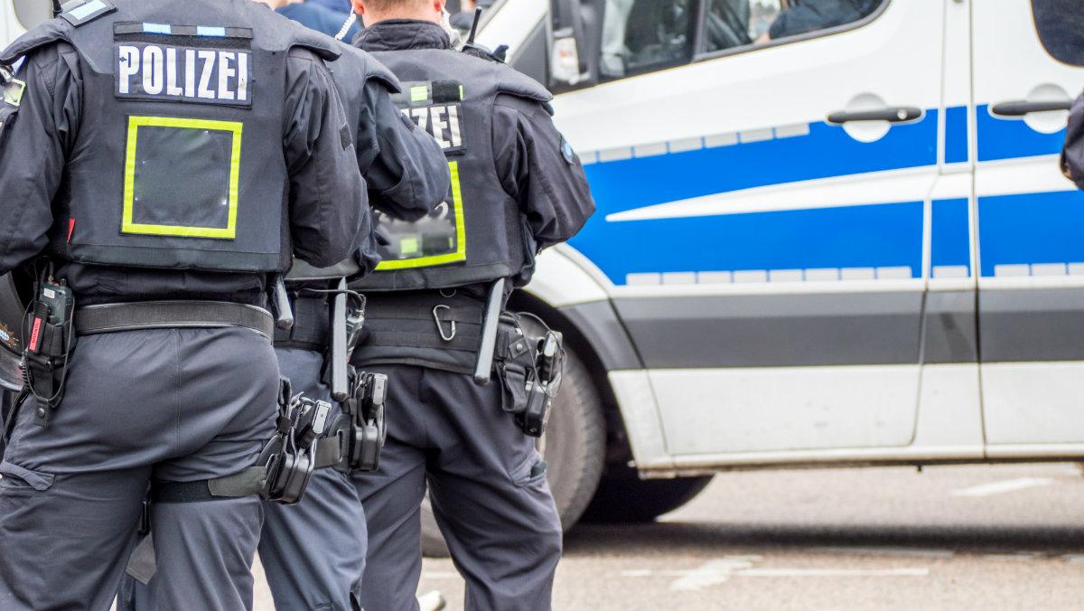 Atak nożownika w Niemczech. Są ranni, policja szuka sprawcy