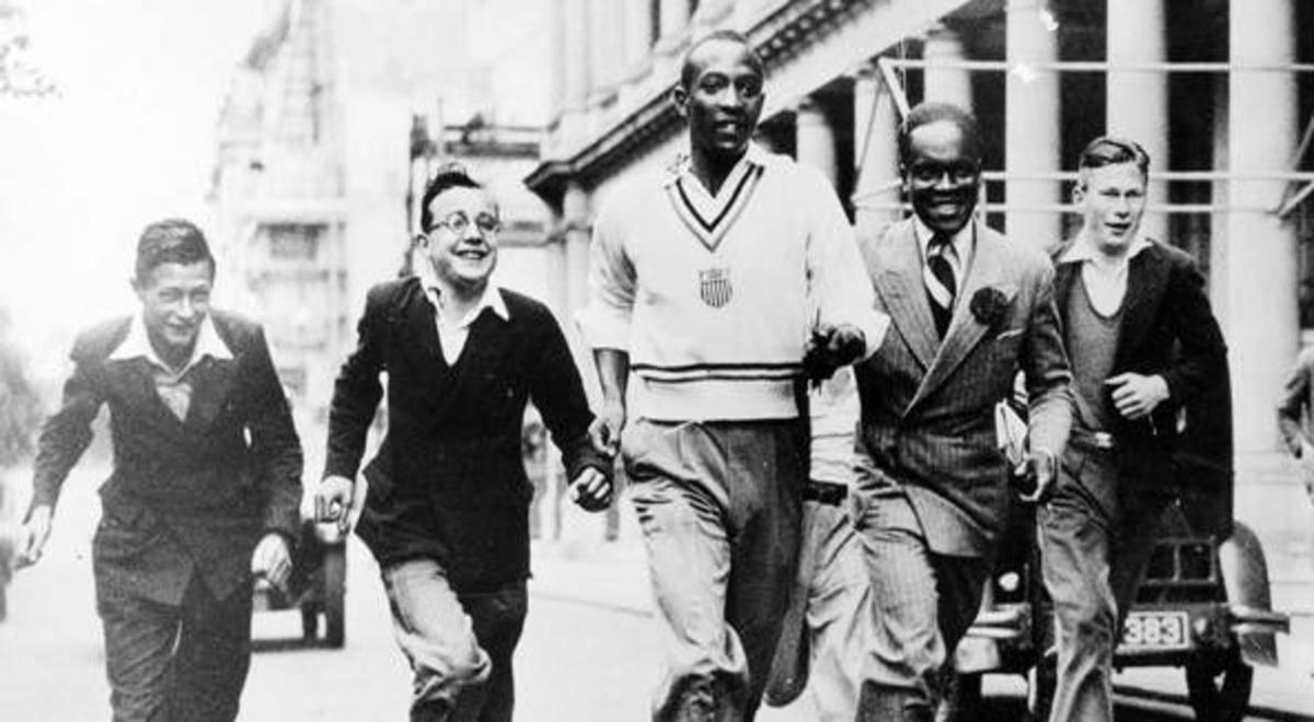 Berlin 1936 - sport miał służyć propagandzie. Jesse Owens pokrzyżował nazistom szyki
