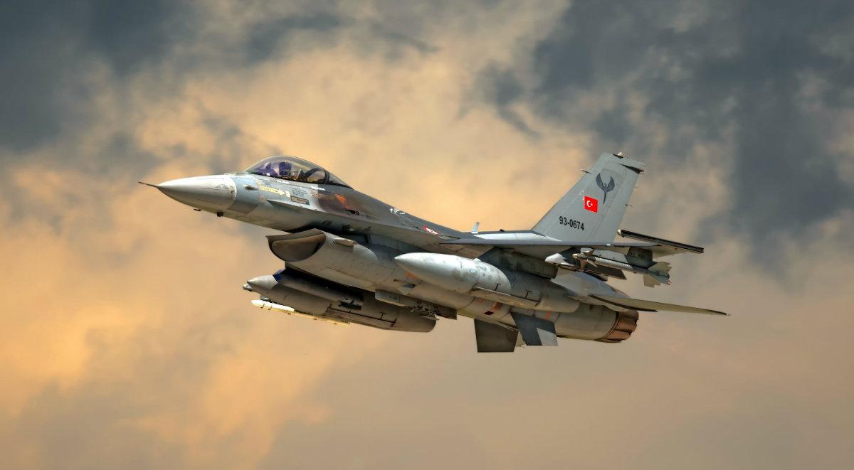 Tureckie lotnictwo zbombardowało bazy kurdyjskich rebeliantów w Iraku