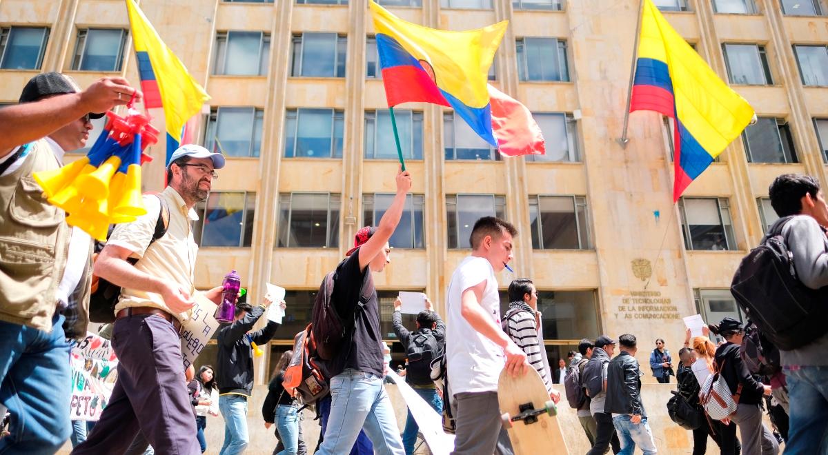 Napięta sytuacja w Kolumbii. Prezydent wysłał 7000 żołnierzy przeciwko demonstrantom