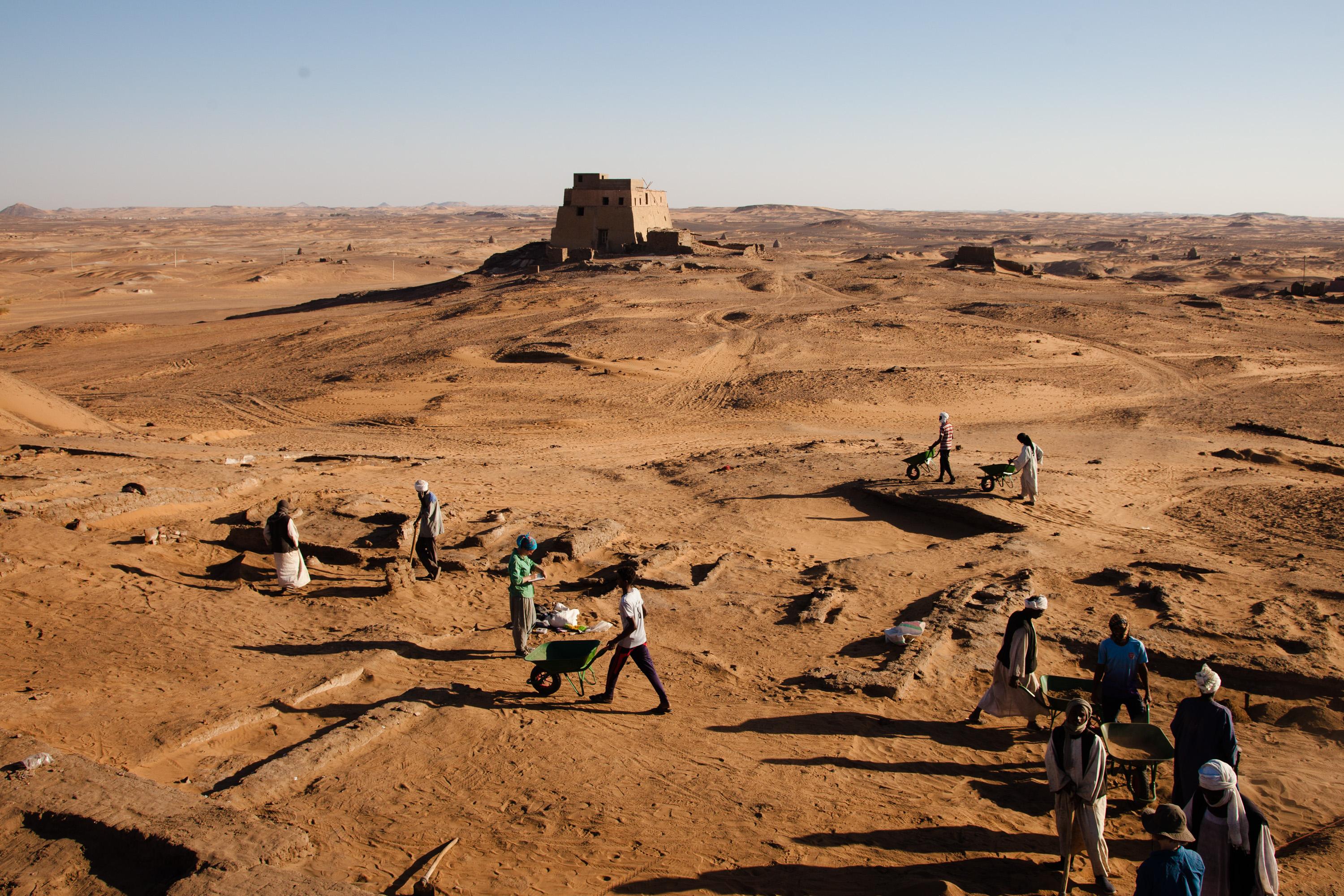 Prace archeologiczne w Dongoli na terenie dzisiejszego Sudanu