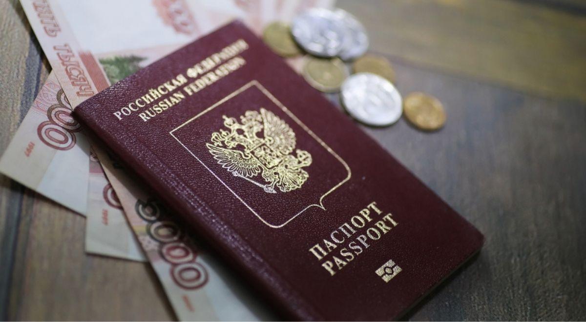 Kremlowska propaganda na Ukrainie. Rosjanie ogłaszają rozdawanie paszportów i umorzenie długów