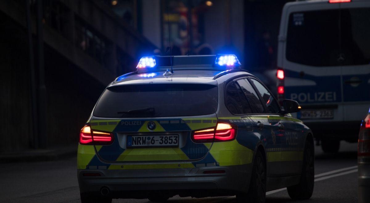 Niemcy: uzbrojony napastnik wziął zakładników w autokarze. Został zatrzymany