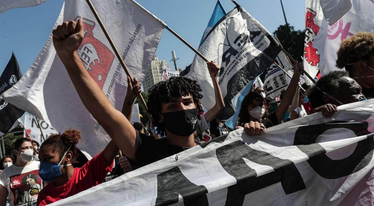 Fala antyprezydenckich demonstracji w Brazylii. Obwiniają Bolsonaro o "narodową katastrofę"