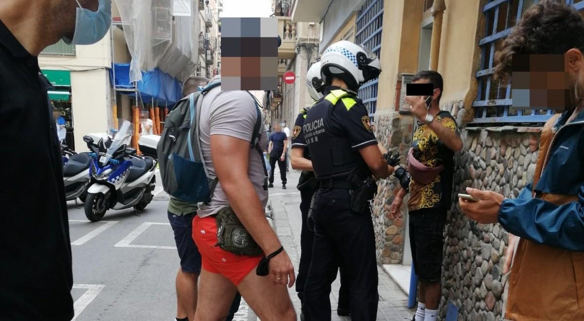 Pechowy złodziej z Barcelony. Chciał ukraść plecak turyście i trafił na... polskich policjantów
