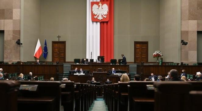 Obrady Sejmu: pytania o pomoc dla przedsiębiorców w czasie pandemii