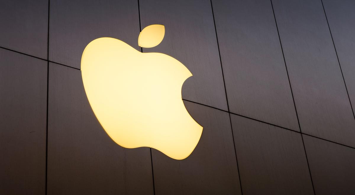 Apple: rekordowe wyniki, kurs akcji wystrzelił w górę