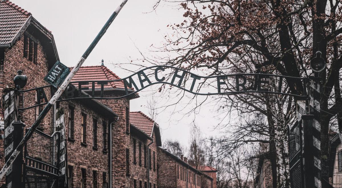 Naczelny rabin Polski: obozem Auschwitz nie można grać politycznie