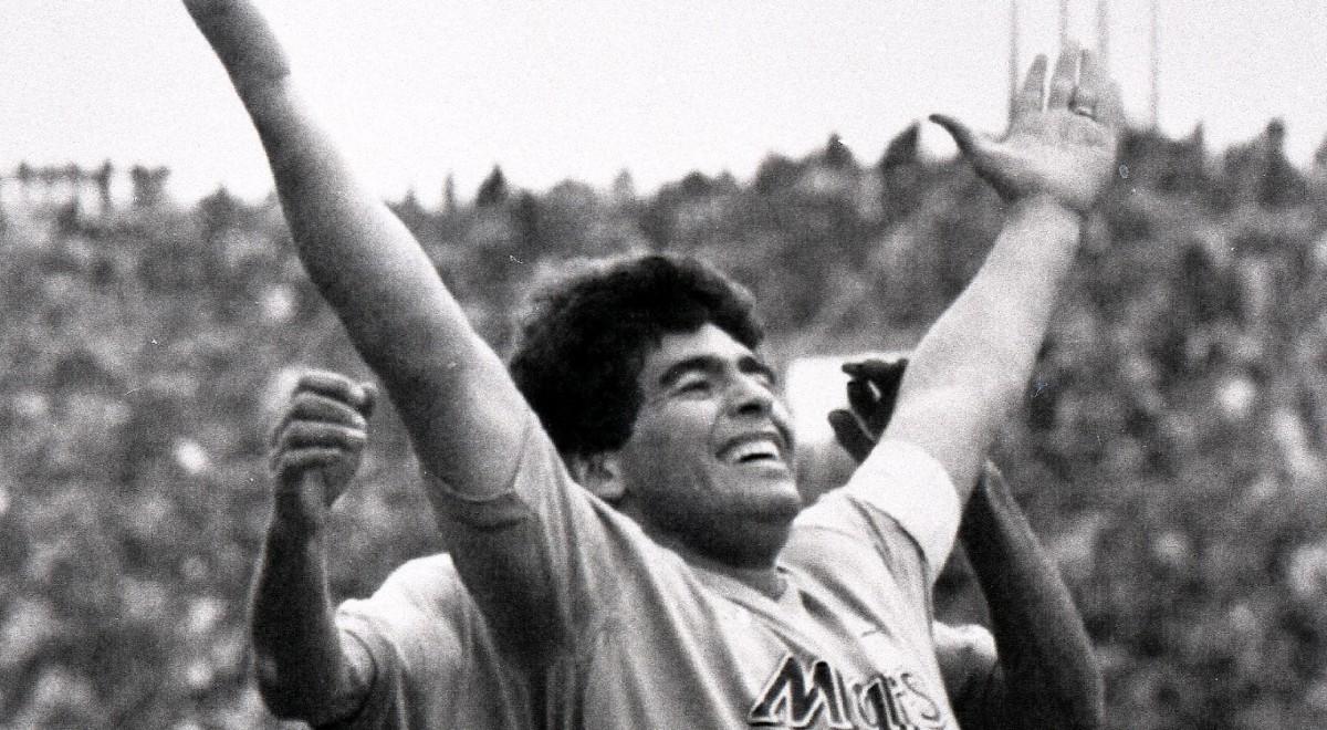 Maradona nie żyje. Reakcje ze świata: Pele, Lineker, Szewczenko, Ronaldo, Messi oddali hołd legendzie