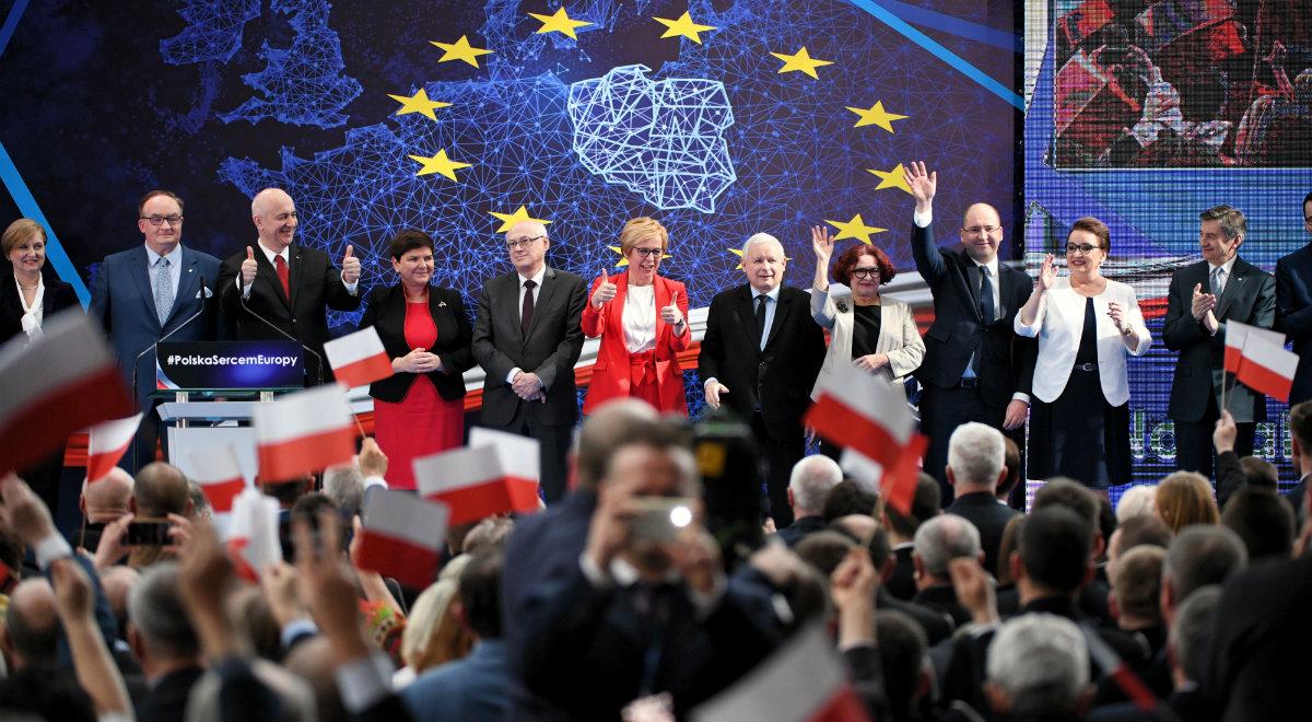 PiS zaprezentowało Deklarację Europejską. "12 punktów, tak jak 12 gwiazd na fladze UE"