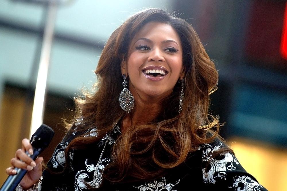 Świat ujrzał bliźniaki Beyoncé. Jakie imiona wybrała dla nich piosenkarka?