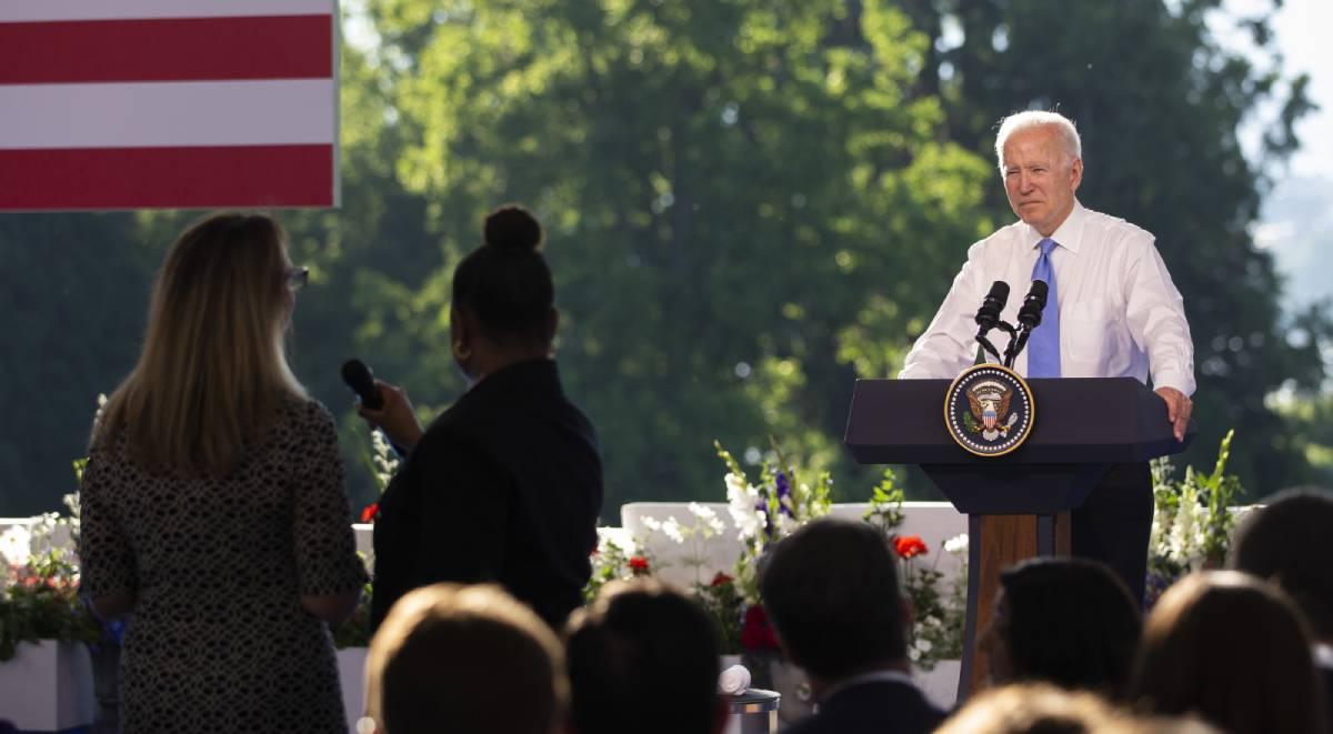 "Biden nie mógł być przyjęty w Watykanie". Tekieli o planach spotkania przywódcy USA z papieżem